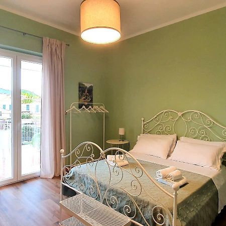 La Casa Di Andreina Hotel Mondello Ngoại thất bức ảnh