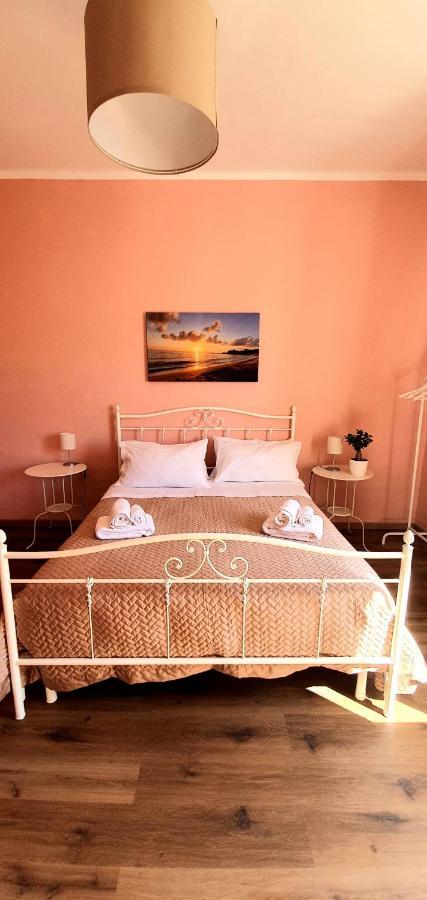 La Casa Di Andreina Hotel Mondello Ngoại thất bức ảnh